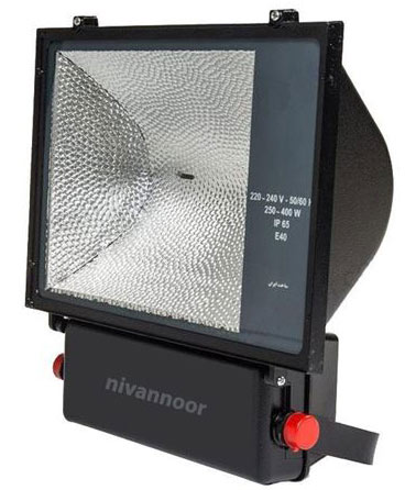 لامپ و ریسه سبز و قرمز