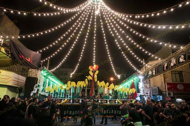 لامپ و ریسه سبز و قرمز